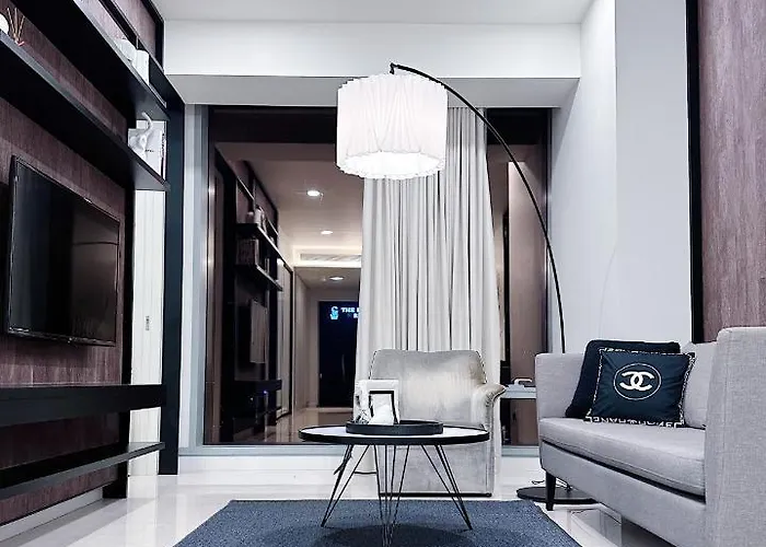 Chanel Suite With City View At Tropicana The Residence